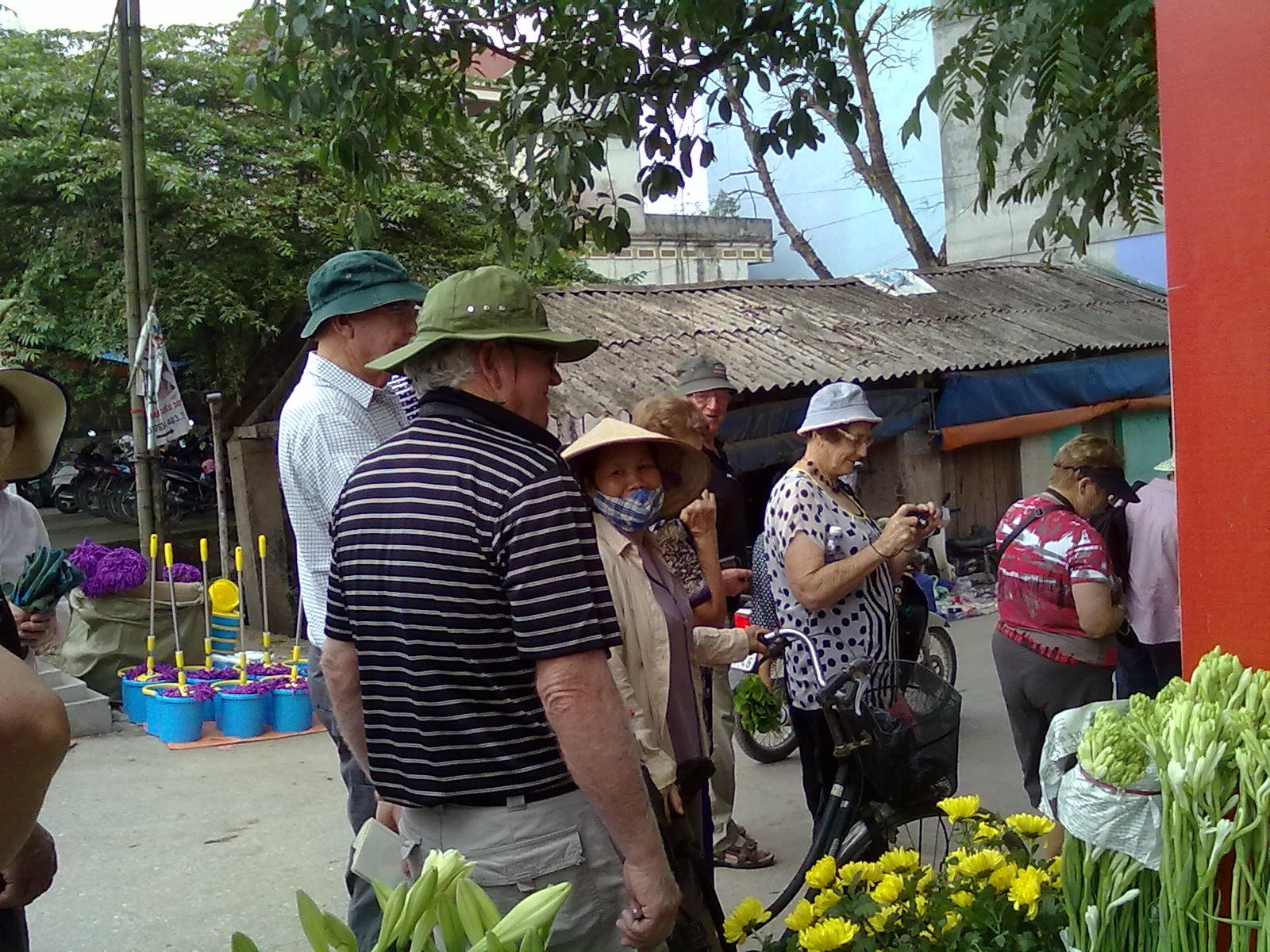 Hanoi Countryside Cycle Trip 1 Day Song Phuong Village
